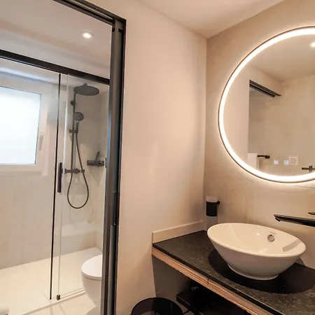 アルパイン アパート *