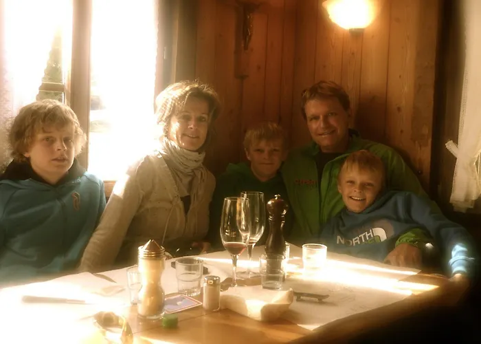 アルパイン アパート *