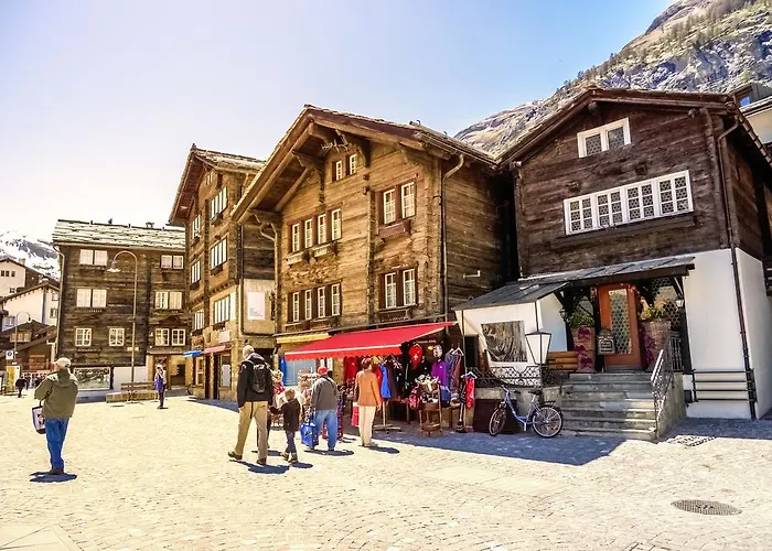 アルパイン アパート *